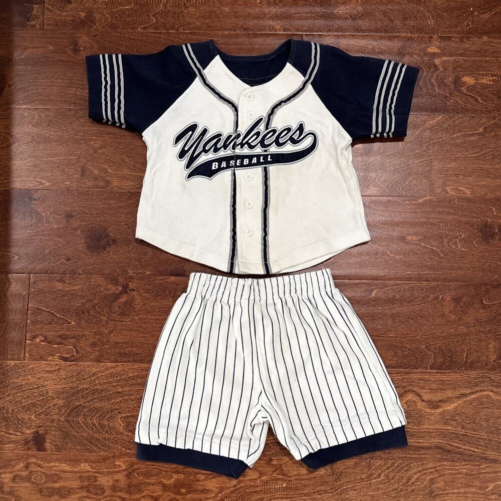 Vintage Derek Jeter #2 NY Yankees MLB Baseball Jersey Infant Toddler 24 M Set